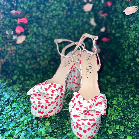 Cherry Print Heels 🍒 - Picture 4 of 4